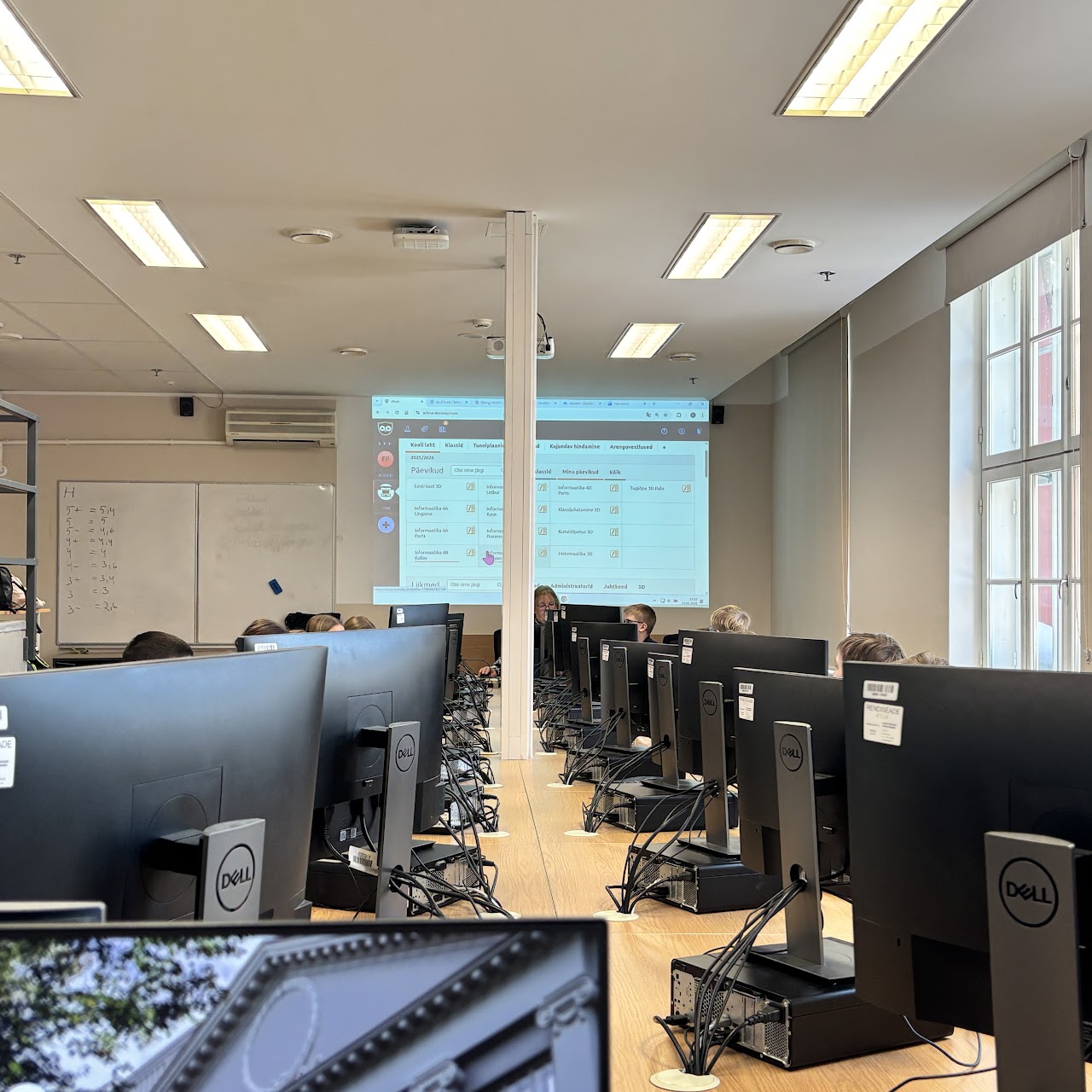 Utilizarea dispozitivelor digitale pentru pregătirea examenelor electronice